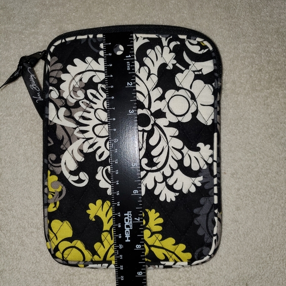 Vera Bradley Baroque Tablet Cover Black Gray White Yellow - Picture 4 of 5